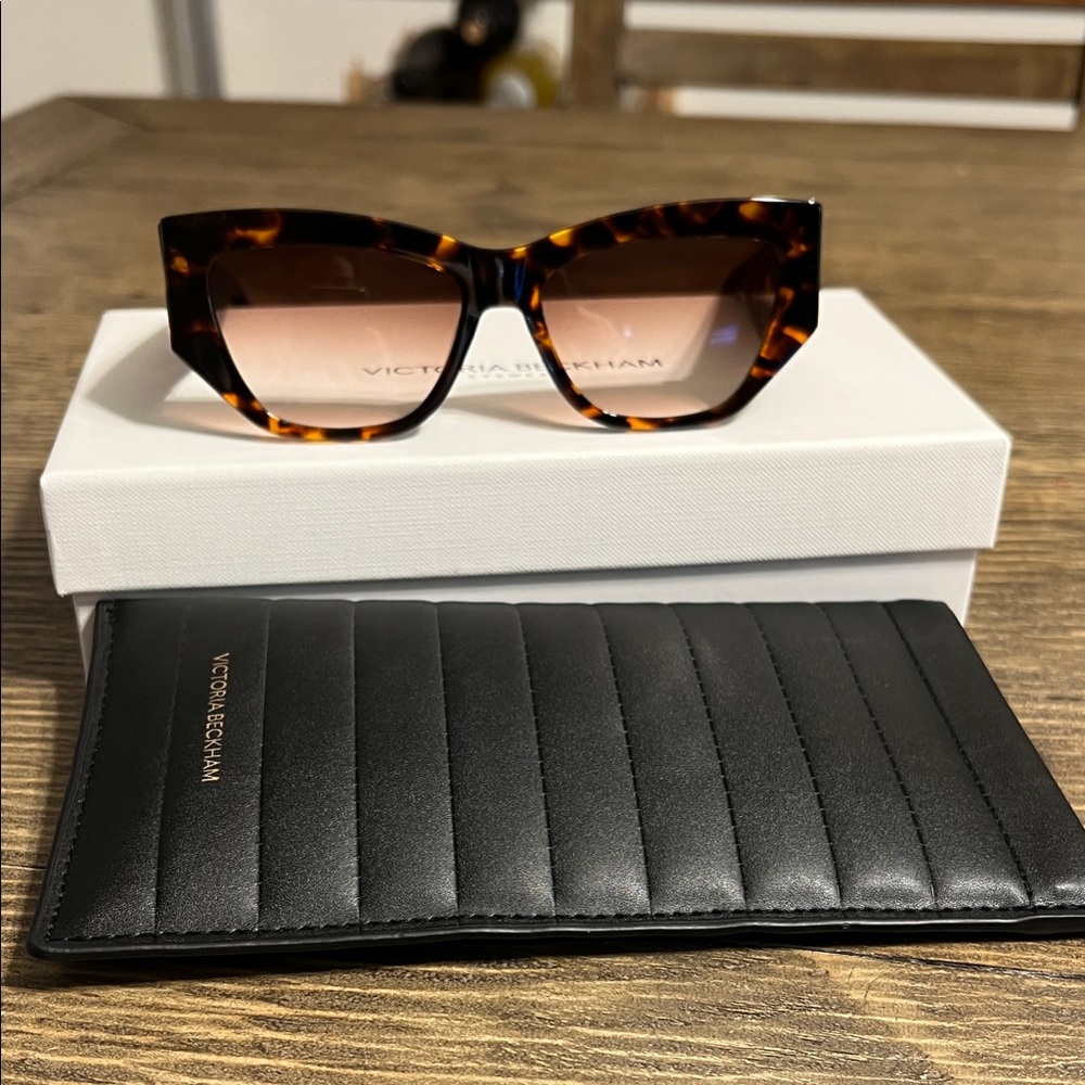 Victoria Beckham Brown Tortoise Sunglasses